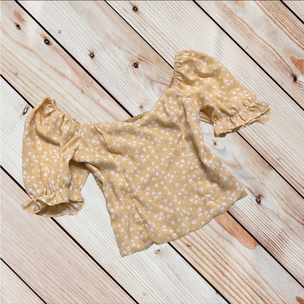 Abercrombie & Fitch Yellow Floral Off-Shoulder Blouse